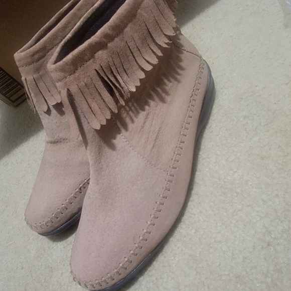 Comfort zone fringe ankle boots - Picture 1 of 7